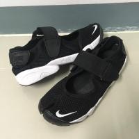 ราคา NIKE AIR RIFT (1555593248)