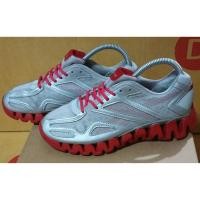 ราคา !! ลด 100 Reebok Zigtech (294238152)