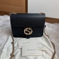 ราคา Very good condition Gucci interlocking crossbody ปี2019 สีดำ สภาพดีมากค่า ขอบมุมสวย ทรงดีค่ะ ภายในสะอาด (7210164713)
