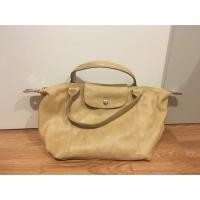 ราคา Longchamp หนังไซส์ M (931740602)