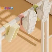ราคา [มะนาว] เจาะรองเท้าราวตากผ้าห้องนอนเก็บเรียบร้อยรองเท้าอบแห้งรองเท้าแตะชั้นวางห้องน้ําชั้นวางรองเท้าแตะตะขอห้องน้ําระบายน้ําติดผนังใ (24541871381)