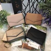 ราคา CHARLES & KEITH ENVELOPE WALLET (240514917)