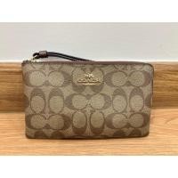ราคา ขายกระเป๋า COACH แท้ มือสอง สภาพดี 1ซิป size:L COACH Large Corner Zip Wristlet In Signature Canvas Style (48610527483)