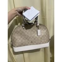 ราคา Coach กระเป๋าโค้ช ทรงโดม ลายซี สีขาว (20466432221)