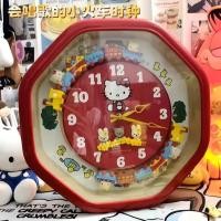 ราคา 2026 สินค้าใหม่ Hello Kitty นาฬิกาแขวนรถไฟน้อยสามารถร้องเพลงหมุนเดสก์ท็อปห้องนั่งเล่นนาฬิกาของขวัญวันเกิดน่ารัก (40417978543)