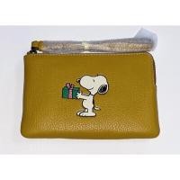 ราคา New Coach snoopy limited wrislet (22416616104)