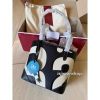 ราคา ️✨พร้อมส่ง✅Rally Mini Leather Tote สี Heritage แกะเช็คของ ไม่มีตำหนิ Tag สี Blue อุปกรณ์ครบกล่อง ❌ไม่พร้อมซื้ออย่ากด❌ (49311296460)