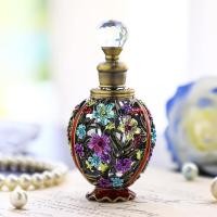 ราคา YU FENG Vintage Flower Glass Perfume Bottle Empty Refillable Painted Enameled Decorative Crystal Perfume Holder Container Scent Bottle(6ml) (56108523315)