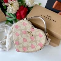 ราคา กระเป๋าสะพายข้าง COACH HEART CROSSBODY IN SIGNATURE CANVAS WITH HEART PRINT (25376092969)