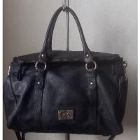 ราคา กระเป๋าเดินทางหนังสีดำ หนังสวย Anne Klein ใบใหญ่ สะพายไหล่,สะพายยาวได้ ขนาด 15 × 12 นิ้ว (18396364430)