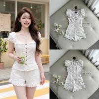 ราคา เซต 2 ชิ้น เสื้อลูกไม้ผ้าฉลุสีขาวแขนทรงแขนตุ๊กตาเล็กแต่งปกระบายทรงคอกว้าง (55211812586)