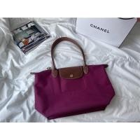 ราคา used กระเป๋า longchamp สะพาย สีชมพู (17023537153)