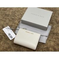 ราคา ❌ใบสุดท้าย สวย❌กระเป๋าสตางค์ ใบสั้น Charles&Keith ของแท้ ใหม่ชนช๊อบ ป้าย 1,290.-฿ ขาย 990.- (7179328288)