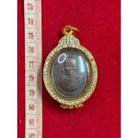 ราคา เหรียญหลวงพ่อสุด วัดกาหลง รุ่นแรกเนื้อทองแดงเลี่ยมกันน้ำพร้อมกรอบทองไมครอนฝั่งเพชร (51260925207)