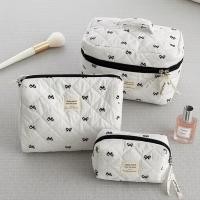 ราคา กระเป๋าเครื่องสําอางซิปสําหรับผู้หญิง - ลายผีเสื้อสีดํา, วัสดุผ้าพลีทเนื้อนุ่ม, ความจุขนาดใหญ่ (54108848467)