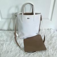ราคา Used LACOSTE WOMEN'S ANNA REVERSIBLE COATED CANVAS TOTE BAGของแท้มือ2 (10821185224)