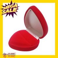 ราคา CLASSIC LOVE VELVET RING / กล่องสร้อยคอ (903202010) (55212081404)