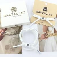 ราคา RASTAClAT สร้อยข้อมือผู้ชาย หัวเข็มขัดทองคําขาวสําหรับผู้ชายสร้อยข้อมือสําหรับผู้หญิงปรับได้ด้วยกล่องพรีเมี่ยมสลักโลโก้คลาสสิกของแบรนด์ (22138941344)