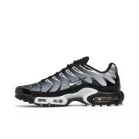 ราคา Nike Air Max Plus TN Men's black metal silver Air cushion shoes Brand New (40153828974)