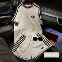 ราคา ชุดเซต ชุดเสื้อกางเกง Adidas งานป้าย มี 2 สีขนาด : อก 42 นิ้ว กางเกง : เอวยางยืด /เอว 22-30 นิ้ว ขายาว 14-15 นิ้ว (22789647287)