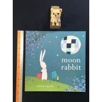 ราคา Rabbits in the snow A book of Opposites, Moon Rabbit by Natalie Russell หนังสือเด็กภาษาอังกฤษปกอ่อน (Pre-owned) (17493073649)