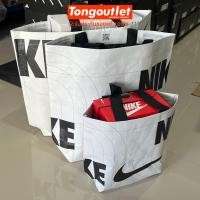 ราคา ถุง NIKE REUSABLE SHOPPING BAG ของแท้100% พร้อมส่ง (43679038857)