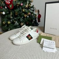 ราคา Very good condition‼️ Gucci sneaker size 37 พื้นยาว 24.5 cm ปี2022 น้องผึ้งน่าร้าก ออก shop ไทย สภาพสวยเลยค่า (24508641632)