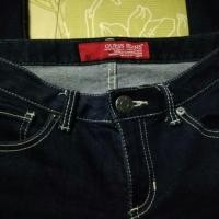 ราคา กางเกงยีนส์ GUESS มือสองแท้ เอว 27 สะโพก36-37 (6806530151)