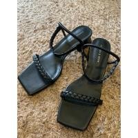 ราคา ส่งต่อ Charles & Keith รองเท้ารัดส้นสายเปีย Size36-37 (25763123178)