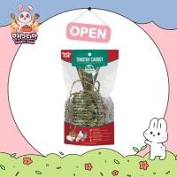 ราคา OXBOW Timothy Club -Timothy Carrot 100% หญ้าลับฟันรูปแครอท สำหรับกระต่าย แกสบี้ ชินชิลล่า และ สัตว์เลี้ยงขนาดเล็ก (26726309577)