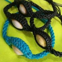 ราคา สร้อยข้อมือหอยเบี้ย (1582981148)