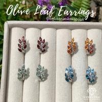 ราคา [พร้อมส่ง] ต่างหูเงินแท้ 92.5% ต่างหูใบมะกอก ฝังพลอยแท้ทรงมาคี แบบห่วงหางกระรอก ชุบทองคำขาว (58107562755)