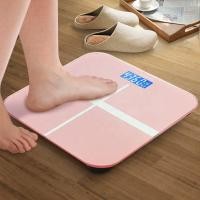ราคา (แถมถ่าน) เครื่องชั่งน้ำหนักดิจิตอล รองรับนน.สูงสุด 180kg. #Z472-A (42281174810)
