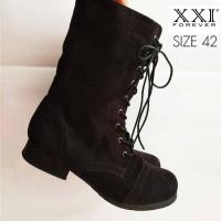 ราคา Forever21 รองเท้าบูท มือสอง สีดำ size 42 (2912008605)