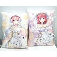 ราคา [ลิขสิทธิ์แท้] หมอนอิง นุ่มนิ่ม ลายน่ารัก ลาย นาคาโนะ อิจิกะ และ นาคาโนะ นิโนะ จากเรื่อง แฝดห้า 5 Toubun no Hanayome (22523989275)