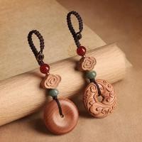 ราคา ธรรมชาติพีชไม้ความปลอดภัยหัวเข็มขัดสร้างสรรค์รถพวงกุญแจจี้ที่สวยหรูผู้ชายผู้หญิงวันเกิดของขวัญเล็กๆกระเป๋าจี้ (43681751165)