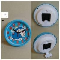 ราคา นาฬิกาแขวน หรือ ตั้งโต๊ะ เป็นนาฬิกาปลุก ด้วยคะ ลาย โดเรม่อน (Doraemon) ขนาดสูง 7 นิ้ว (714169397)