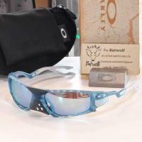 ราคา [พร้อมส่ง ของแท้] Oakley Plantaris SQ แว่นกันแดดสายสปอร์ต/แฟชั่น เลนส์ Prizm ตัดแสงดีเยี่ยม (40030190747)