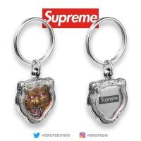 ราคา Supreme Tiger Keychain (28417153658)