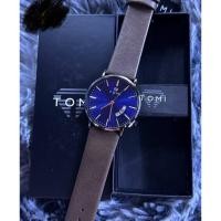 ราคา TOMI นาฬิกาแบรนด์แท้ กันน้ำได้ สายหนัง หน้าปัดมีวันที่ พร้อมกล่องของแท้ TOMI (43419643694)
