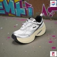 ราคา FILA Men's Low-Top Dad Sneakers - Chunky Sole Trendy White & Silver Shoes (47561309595)