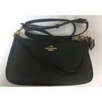 ราคา TOP HANDLE POUCH (COACH F25591) กระเป๋าสะพาย พร้อมสายยาว ของแท้ 100% (1954084140)