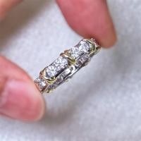 ราคา Twinkle Hug Ring- 0.1กะรัตเพชรโมอีส (Moissanite )ตัวเรือนเงินแท้925 ชุบโรเดียม (47061166388)