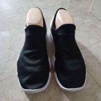 ราคา รองเท้าผ้าใบนักวิ่ง ยี่ห้อ Nike แท้ (มือสอง) (28160048663)