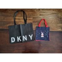 ราคา กระเป๋าผ้าสปันบอนด์ DKNY สีดำ / กระเป๋ากระต่ายน้อย สีน้ำเงิน (21486329514)