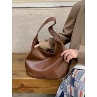 ราคา [โค้ดลด 30% เหลือ 1,323.- ฿] Micocah NSH 749 Shoulder Bag กระเป๋าสะพายไหล่ Micocah (25677661643)