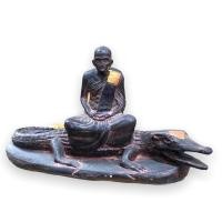 ราคา หลวงพ่อเงินจรเข้ ศิลาแลง กว้าง 12นิ้ว สูง 8นิ้ว (20093723523)