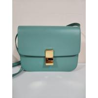 ราคา กระเป๋ามือสองของแท้ CELINE Classic Box Medium Leather Shoulder Bag (47810325159)
