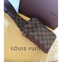 ราคา lv geronimos damier ปี 2004 (14897572858)