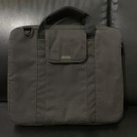 ราคา Incase Bag for MacBook Notebooks iPad Tablets Handles Nylon Case มือสองสภาพสวย (23652418986)